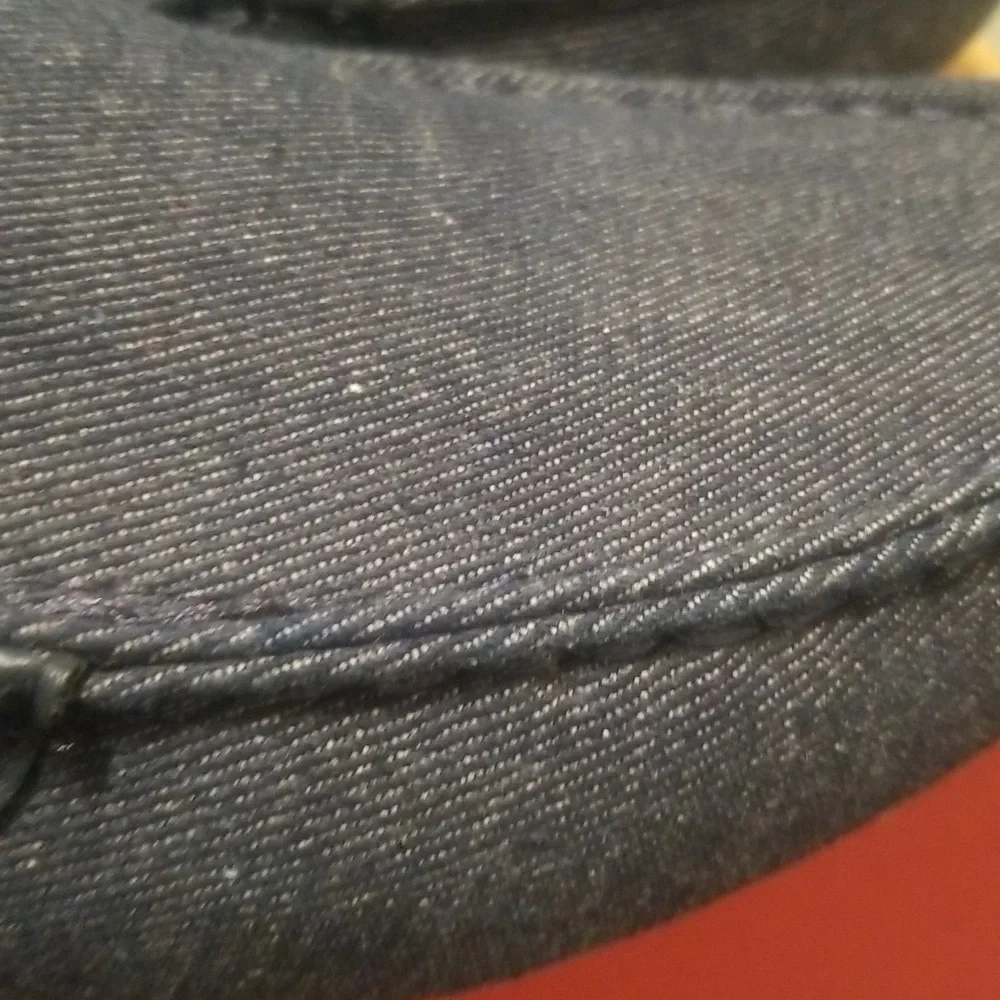 Shoes - Picture 5 of 8